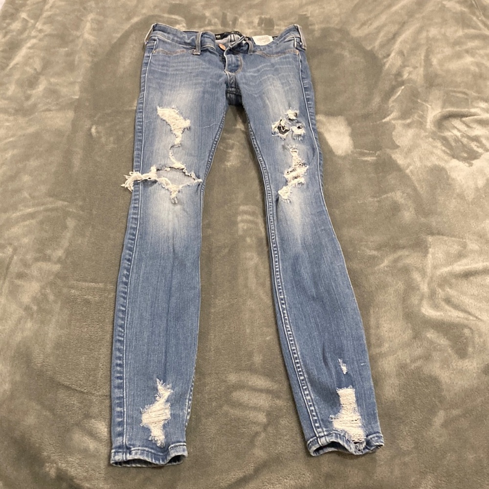 Hollister Low Rise Jean Legging Size 00R 23x28 Distressed Light Blue